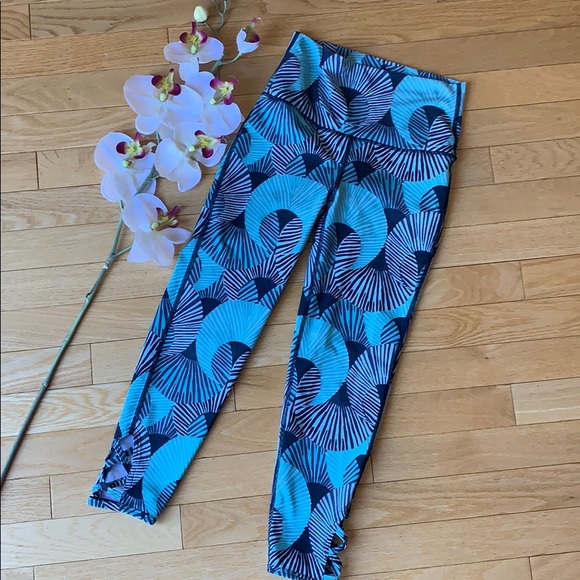 aerie Pants - AERIE chill play move blue and green leggings XS